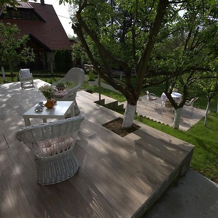 Apartment Honey And Milk Vrdnik Exterior photo